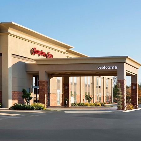Hampton Inn Форрест-Сити Экстерьер фото