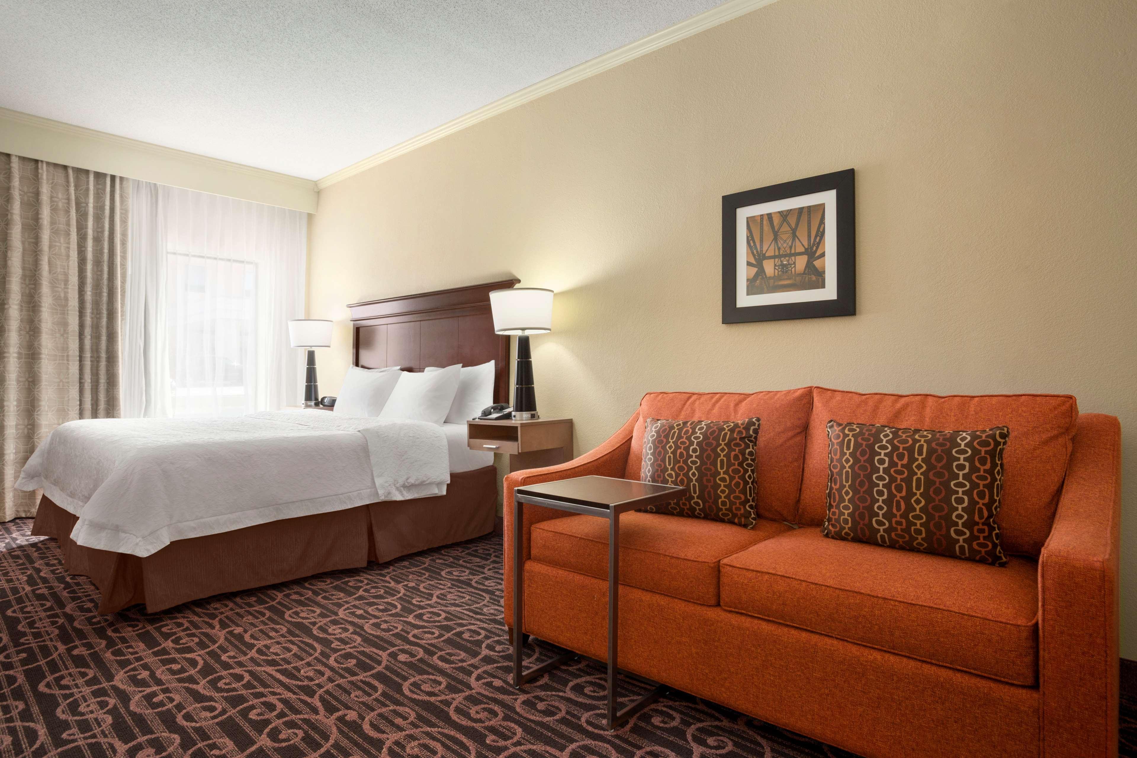 Hampton Inn Форрест-Сити Экстерьер фото